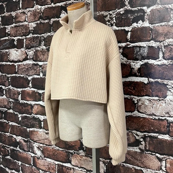 Ever After Cropped Sweater Collar Quilted Tan Size Medium M - Picture 6 of 14
